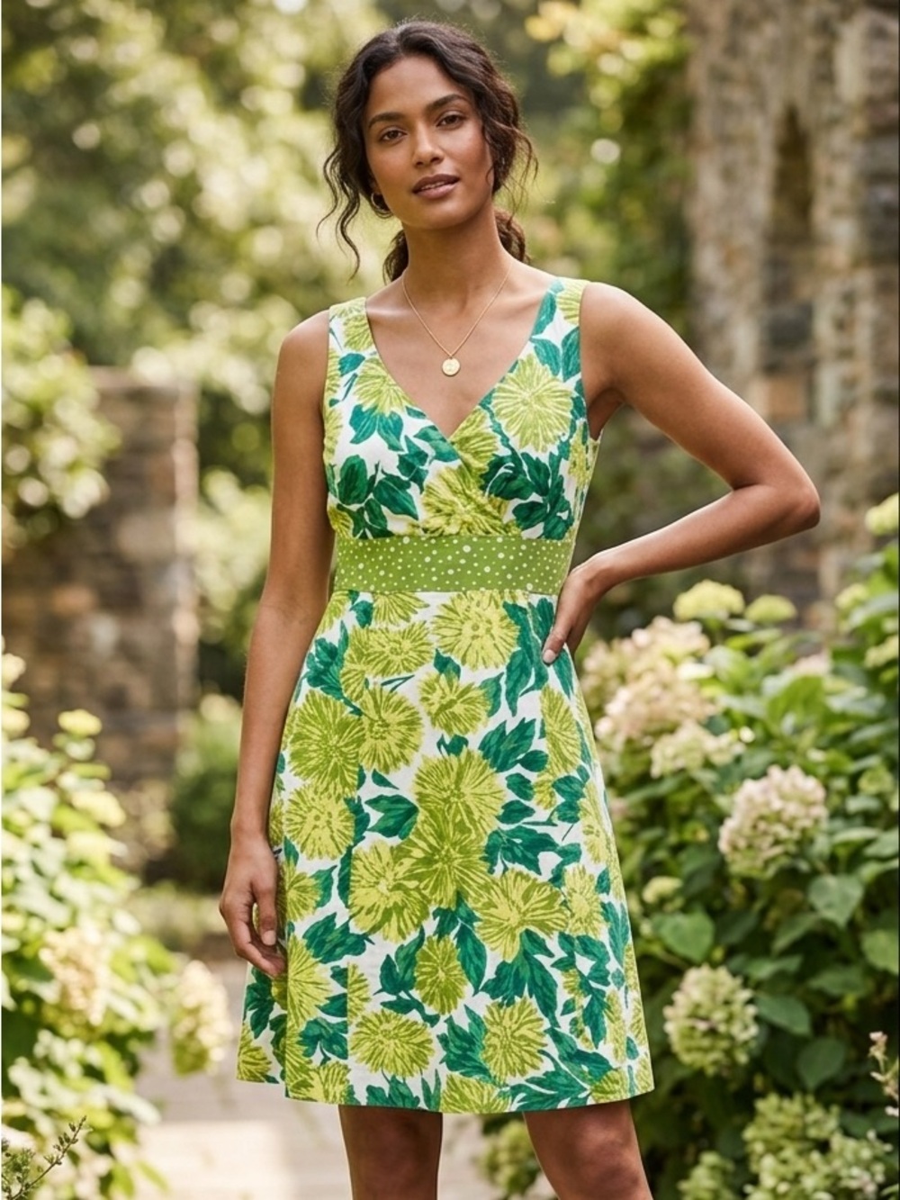 Boden Amalfi Floral Cross Front Dress Green Polka Dot Waist Size 4 EUC